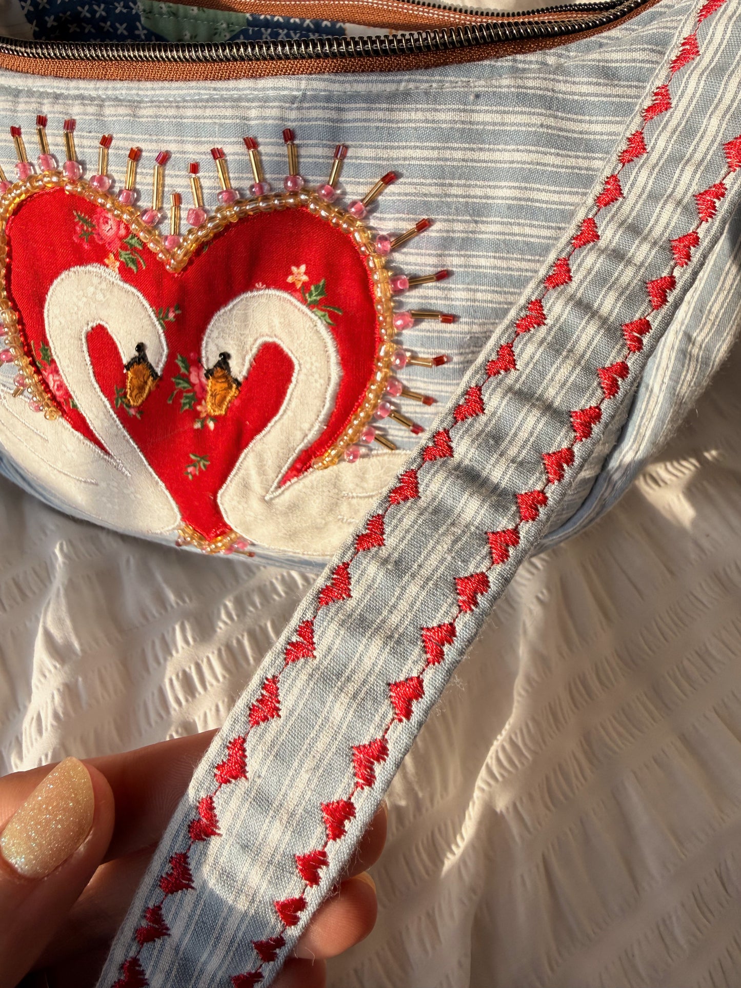 Seersucker Swan Purse