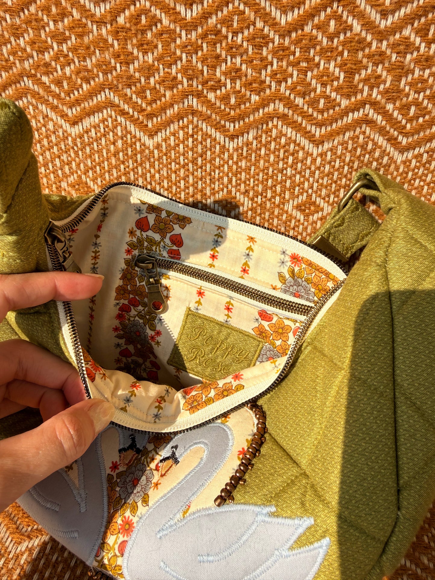 Garden Swan Purse