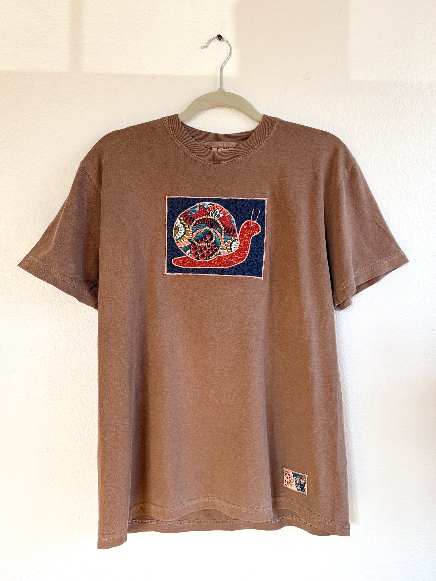 Brown Snail Tee (M)