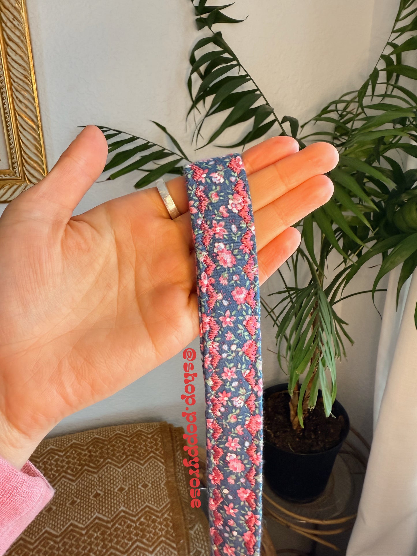 Garden Floral Swan Purse